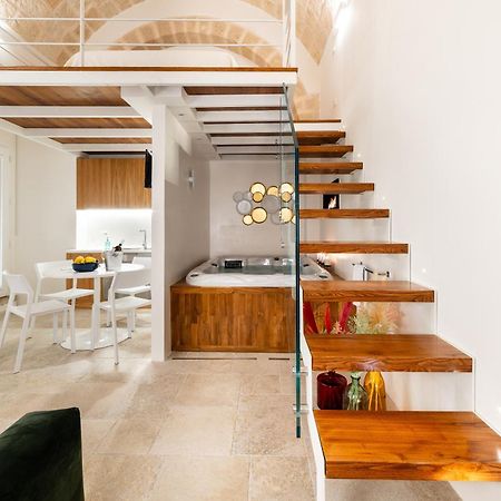 Old Court Luxury Suite&Spa By Monholiday Monopoli Ngoại thất bức ảnh