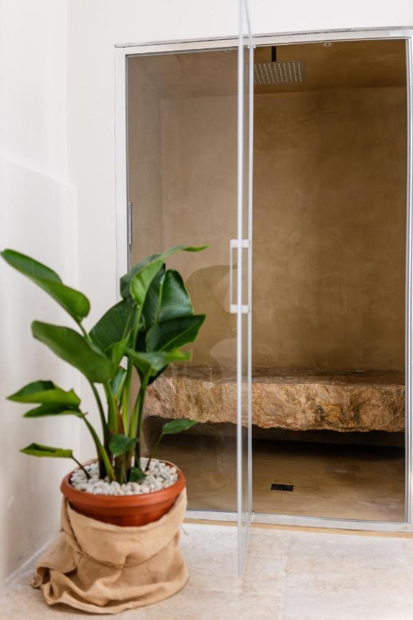 Old Court Luxury Suite&Spa By Monholiday Monopoli Ngoại thất bức ảnh