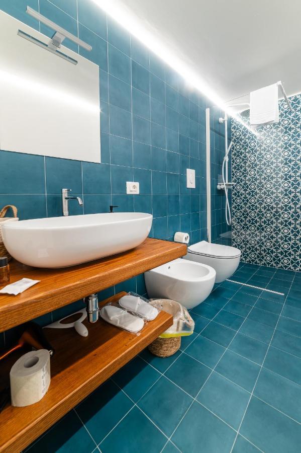 Old Court Luxury Suite&Spa By Monholiday Monopoli Ngoại thất bức ảnh
