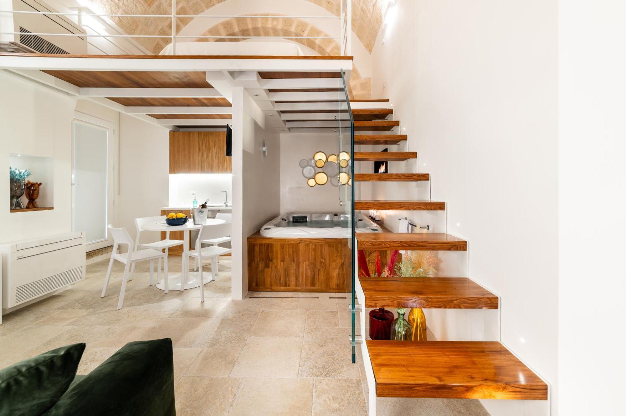 Old Court Luxury Suite&Spa By Monholiday Monopoli Ngoại thất bức ảnh